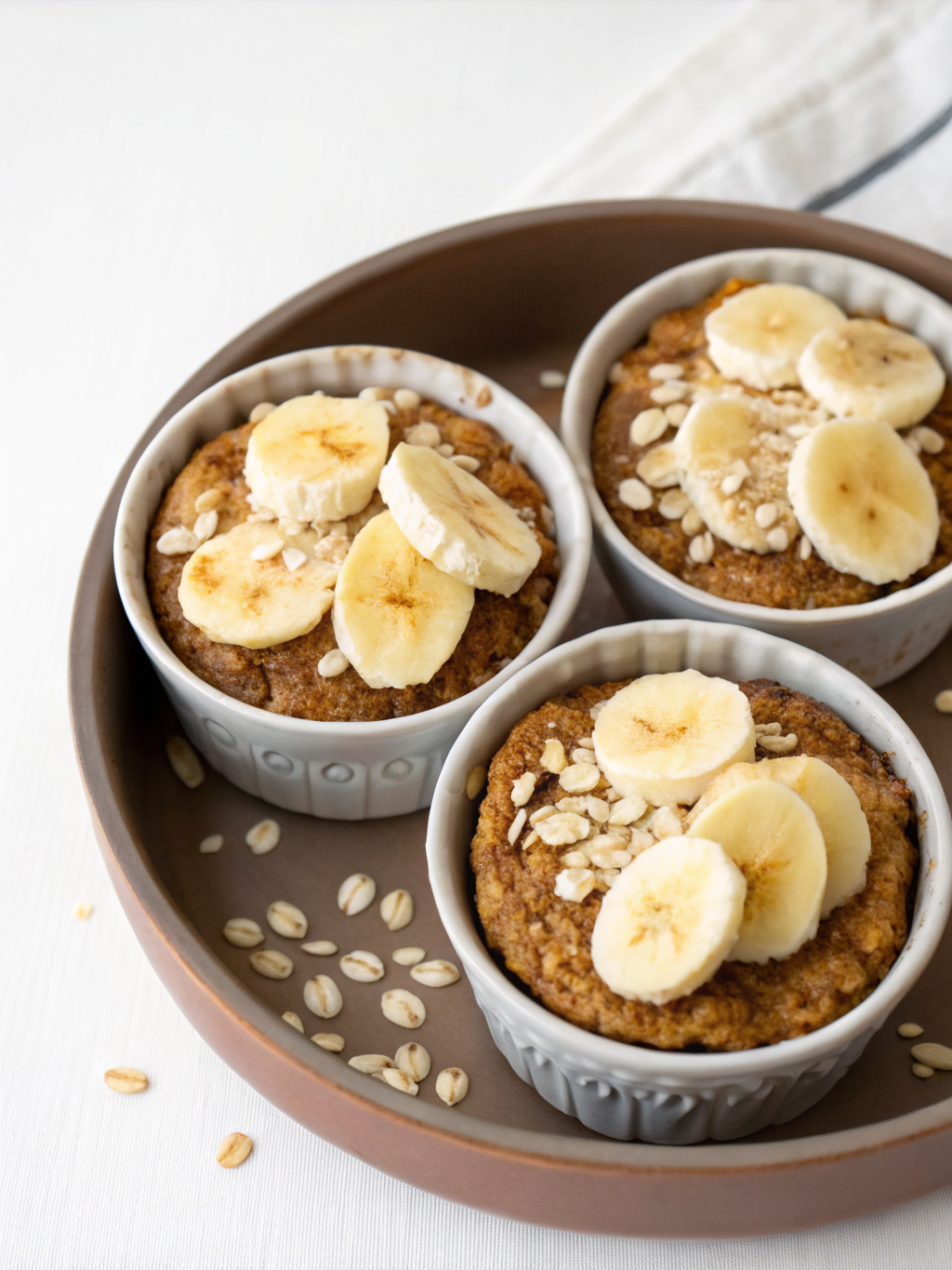Easy Baked Banana Oatmeal Cups (Meal Prep!)